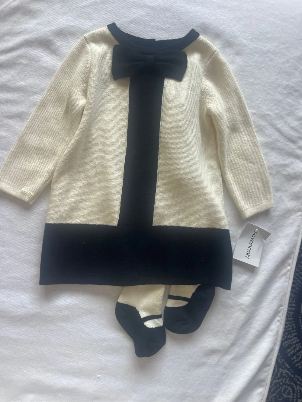 NWT Size 6-9 Months Savannah Cream and Black Bow Front Knit Two Piece Outfit